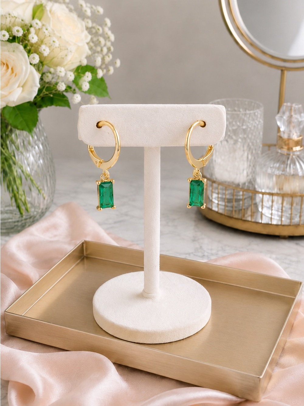 Alicia Bonnie huggie drop earrings Twinkling Treasure with dust bag
